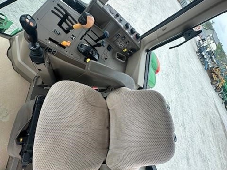 john-deere-6115m-image-8