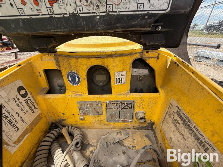 2011-bomag-bmp8500-image-16