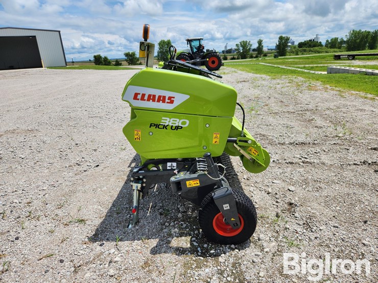2022-claas-380-image-4