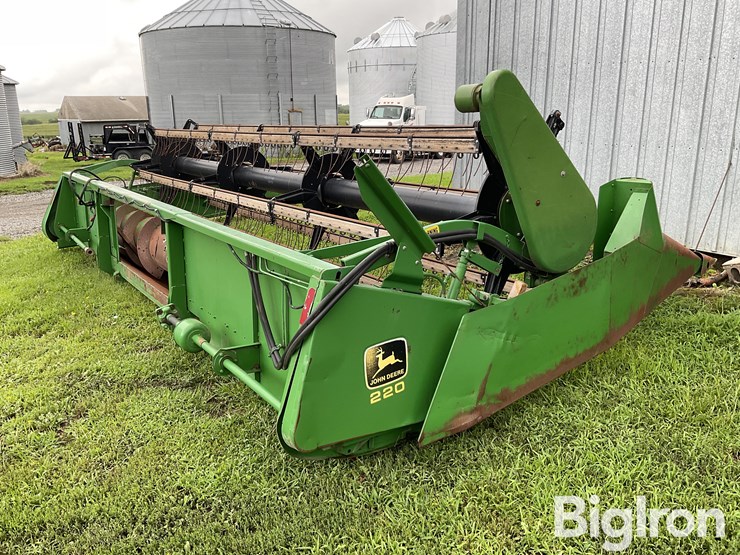 1987-john-deere-220-image-5