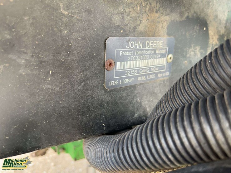 john-deere-3215b-image-2