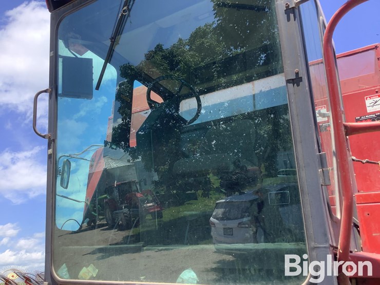 1990-case-ih-1660-image-11