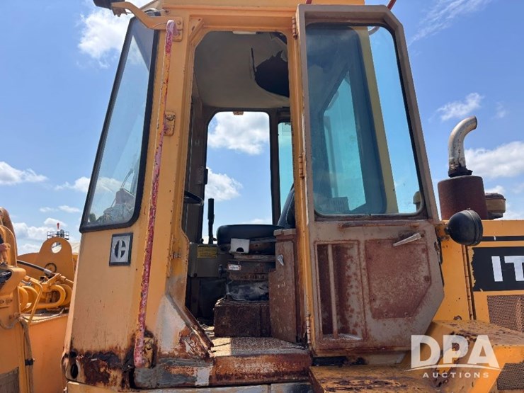 1989-caterpillar-it28b-image-33