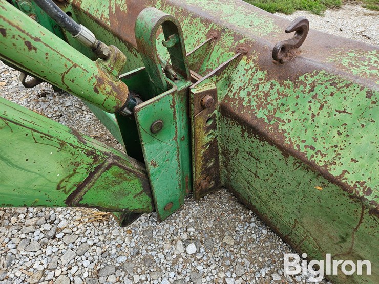 john-deere-148-image-15