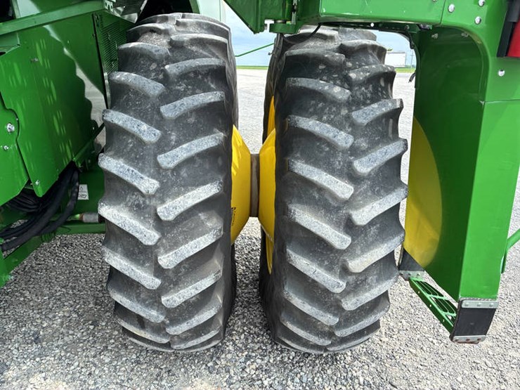 2012-john-deere-s660-image-40