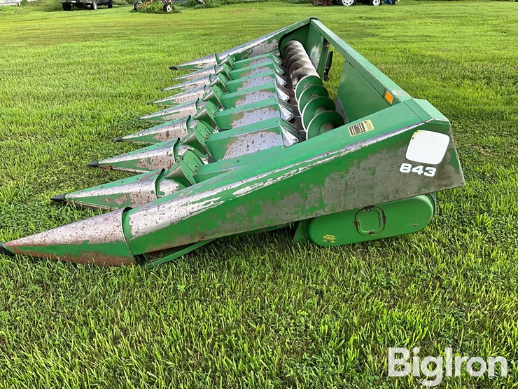 john-deere-843-image-8