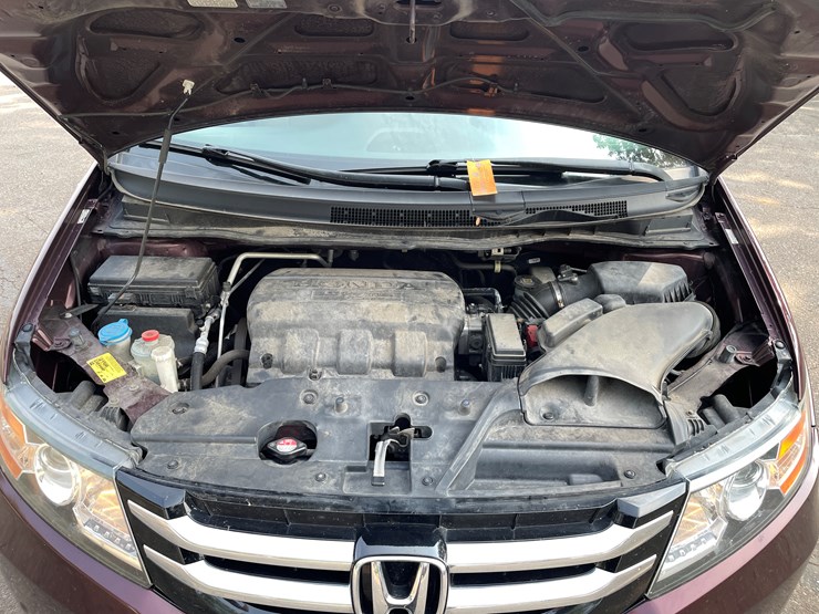 2014-honda-odyssey-image-46