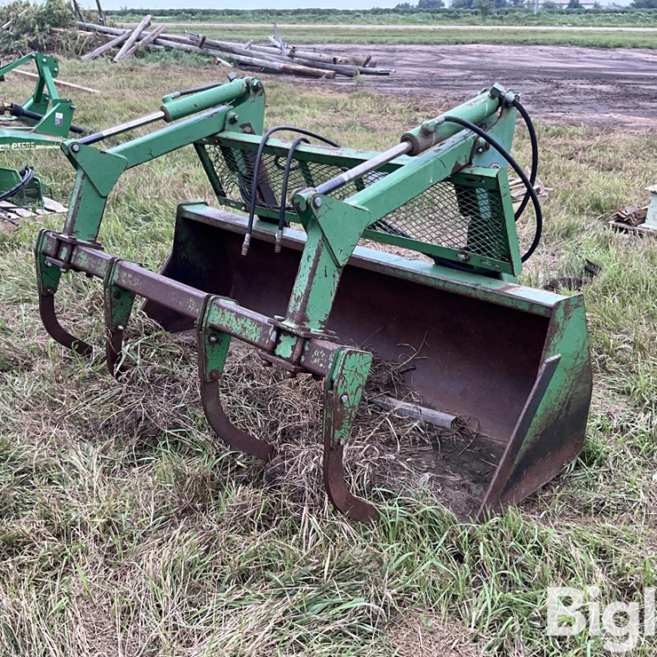 JOHN DEERE 640