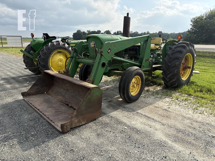 john-deere-2030-image-1