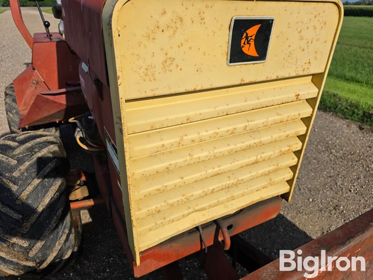 ditch-witch-2300-image-10