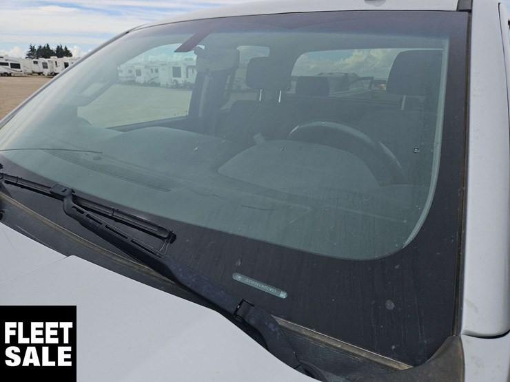 2019-chevrolet-silverado-1500-image-27