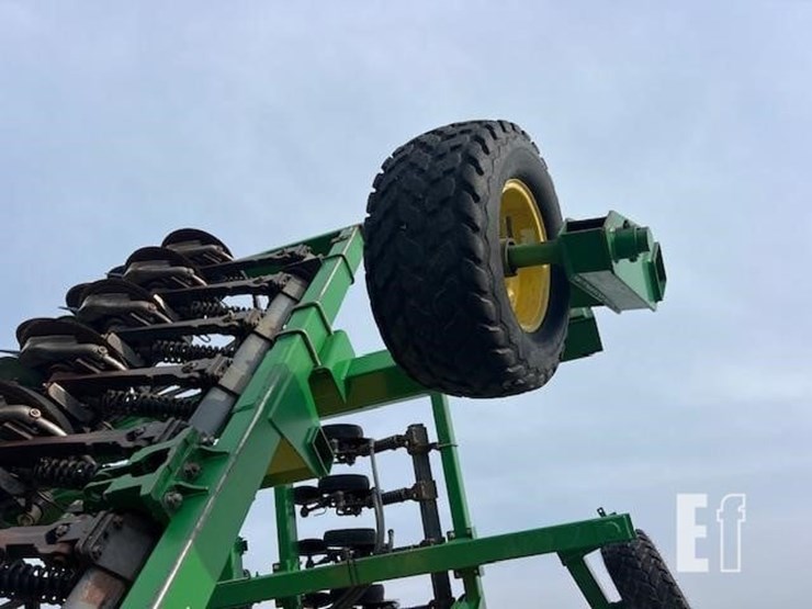 2005-john-deere-1690-ccs-image-35