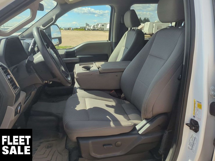 2021-ford-f250-image-13