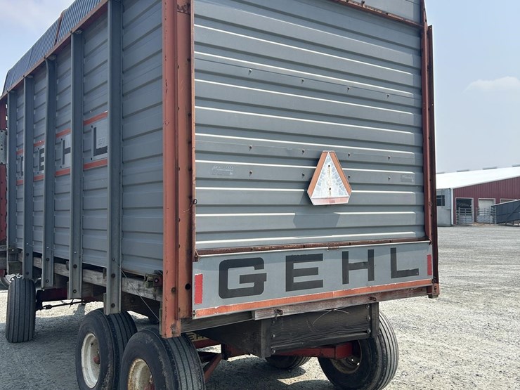 gehl-970-image-5