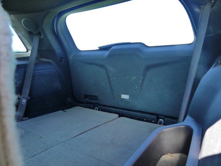 2012-ford-explorer-image-7