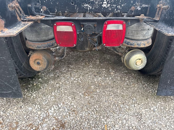 1987-kenworth-t600-image-24
