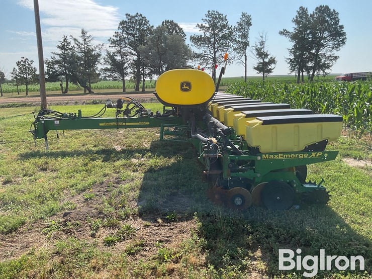 2013-john-deere-1760-image-8