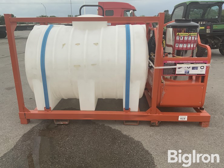 2024-allmetal-4000-psi-hot-water-high-pressure-washer-w/200-gal-supply-tank-image-4