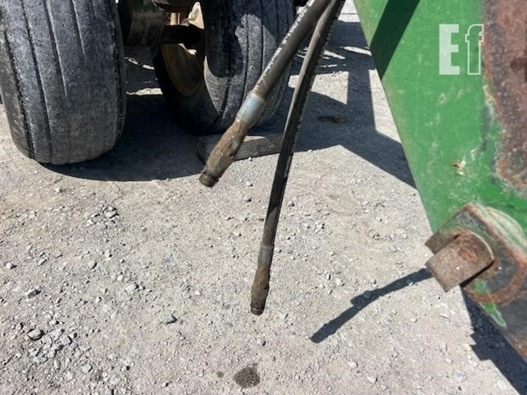 1993-john-deere-750-image-11