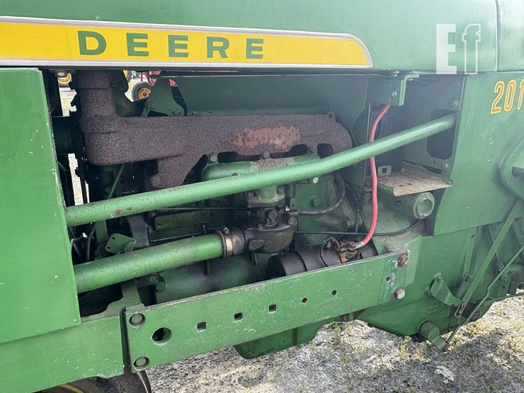1965-john-deere-2010-image-8