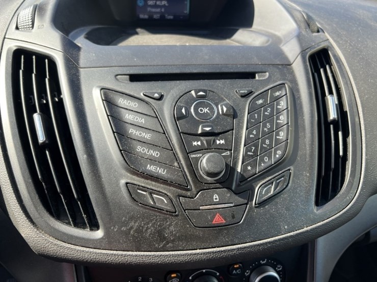 2014-ford-escape-image-28