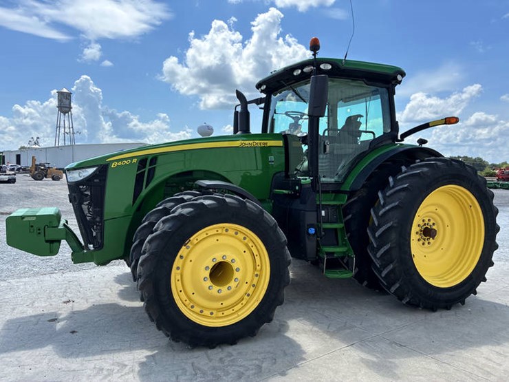 2018-john-deere-8400r-image-12
