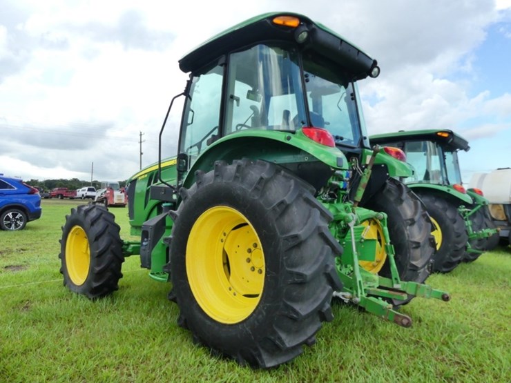 2015-john-deere-5085m-image-3