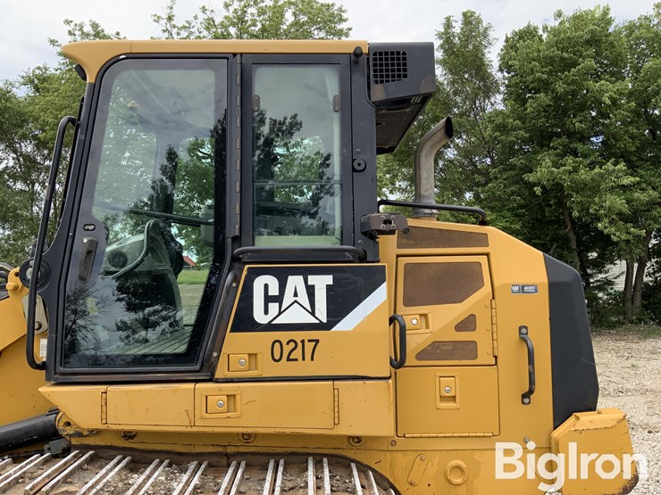 2007-caterpillar-953d-image-11