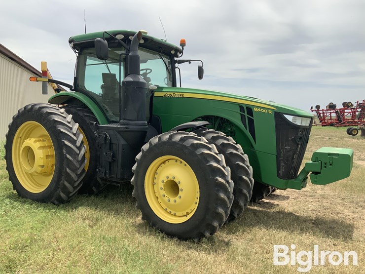 2018-john-deere-8400r-image-3