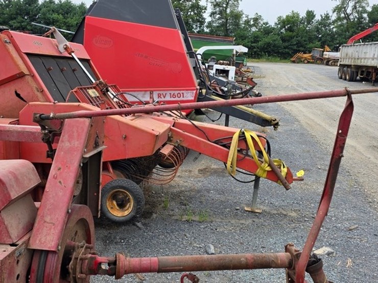 new-holland-273-image-7