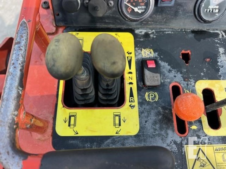 2019-ditch-witch-sk800-image-22