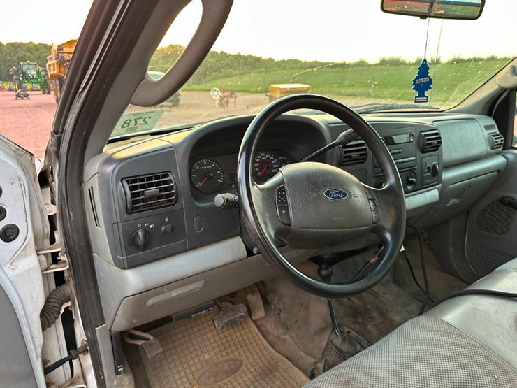 2006-ford-f250-xl-image-45