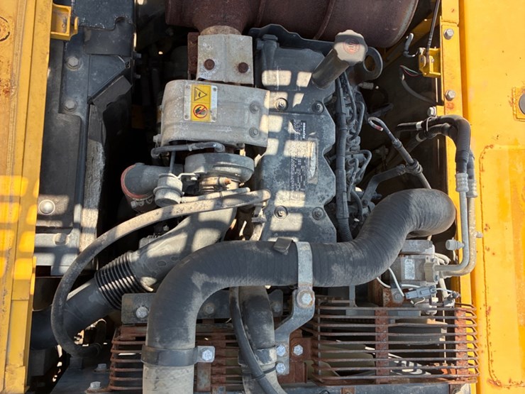 2011-komatsu-pc160-lc-8-image-8