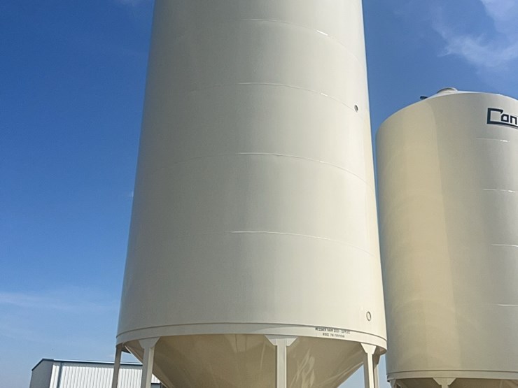 concept-7500-bushel-hopper-bin,-fully-equipped-with-agi-grainguard-10-hp-bin-fan-with-three-phase-electric-motor-image-12