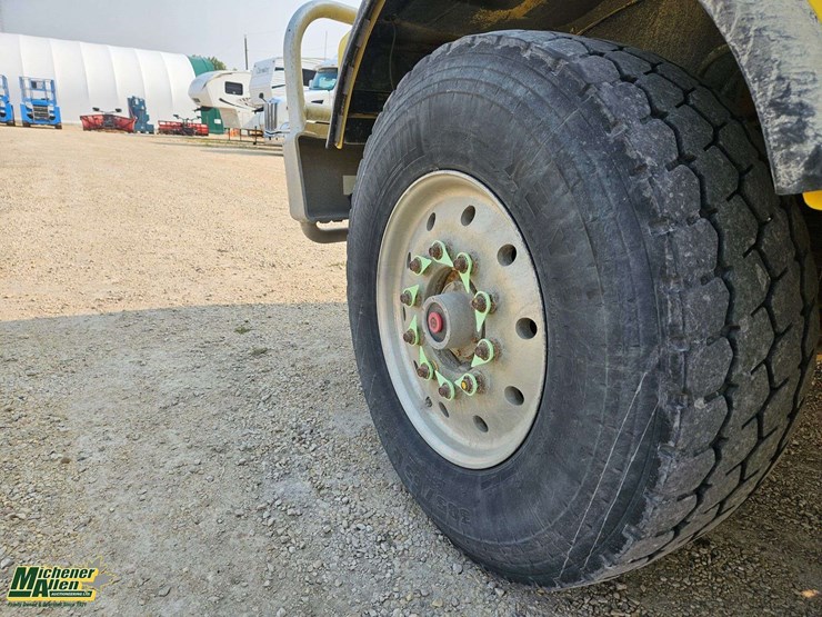 2009-kenworth-t800-image-22