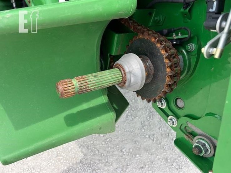 2014-john-deere-s670-image-16