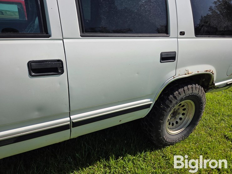 1997-chevrolet-tahoe-image-18