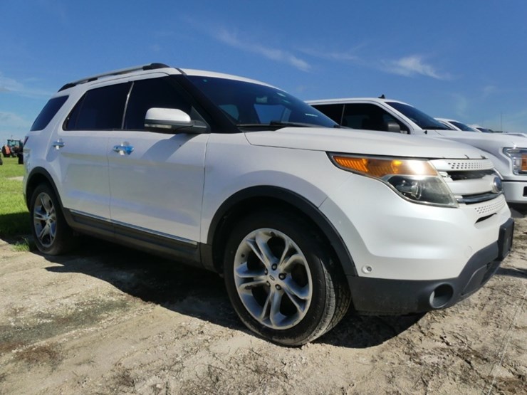 2012-ford-explorer-image-2