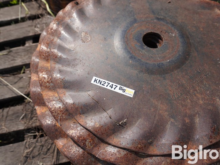 case-ih-330-image-15