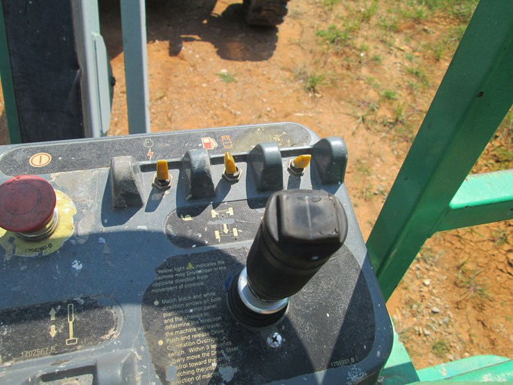 2015-jlg-600ajn-image-25