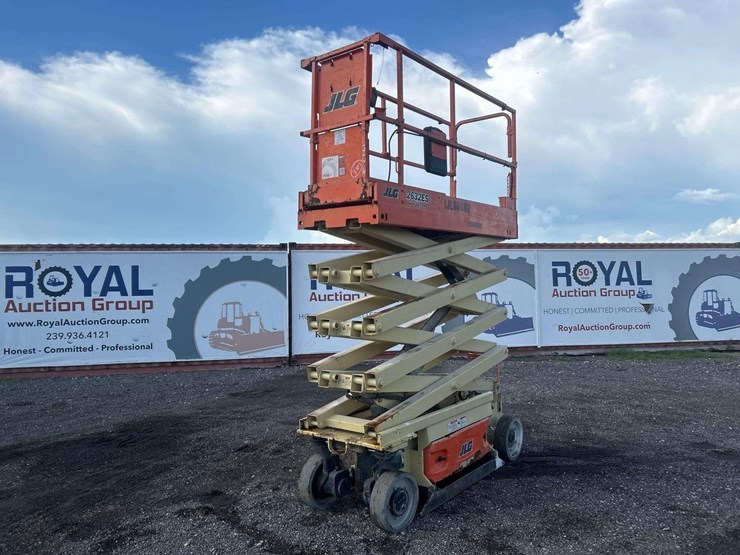 2015-jlg-2632es-image-1