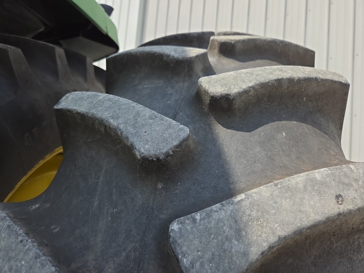 john-deere-8310-image-10