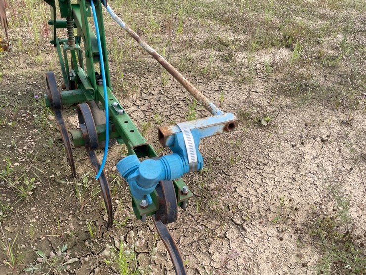 john-deere-825-image-9