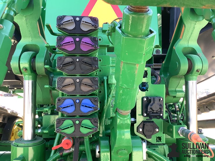 2023-john-deere-8rt-370-image-13