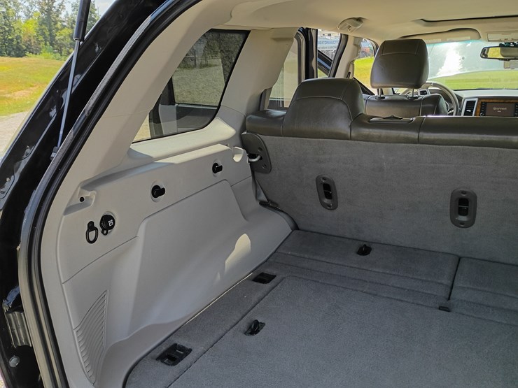2010-jeep-grand-cherokee-image-53