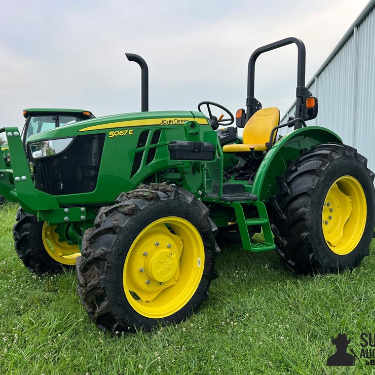 2023 JOHN DEERE 5067E