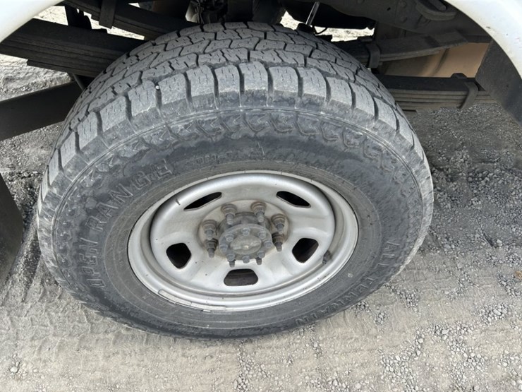 2015-ford-f350-sd-image-12