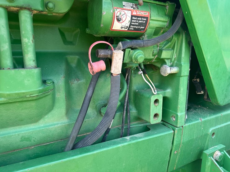 2000-john-deere-8410t-image-54