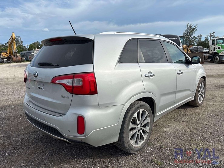 2015-kia-sorento-sx-image-3