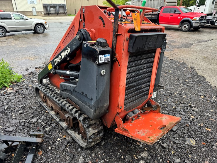 john-deere-825-image-19